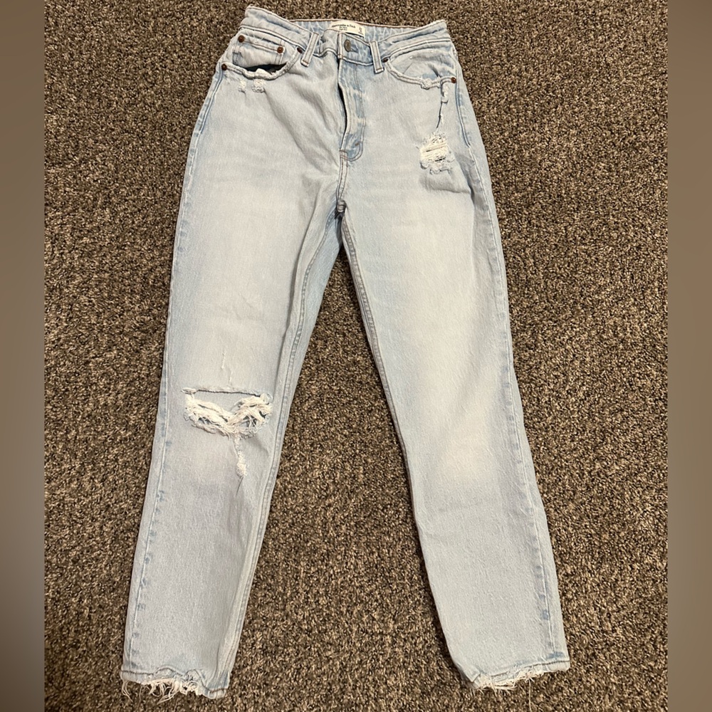 Abercrombie & Fitch high rise mom jeans curve love